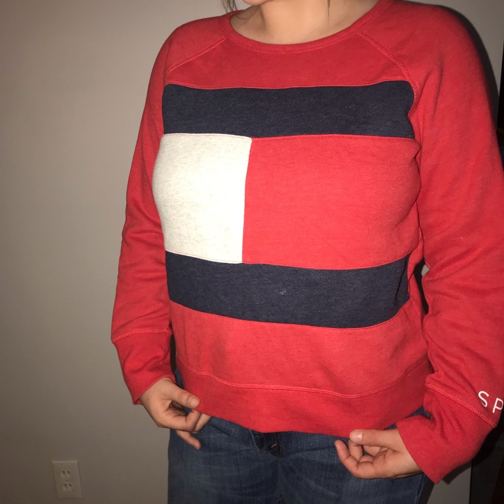 Tommy Hillfiger crop top
